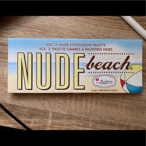 Nude beach eyeshadow pallette